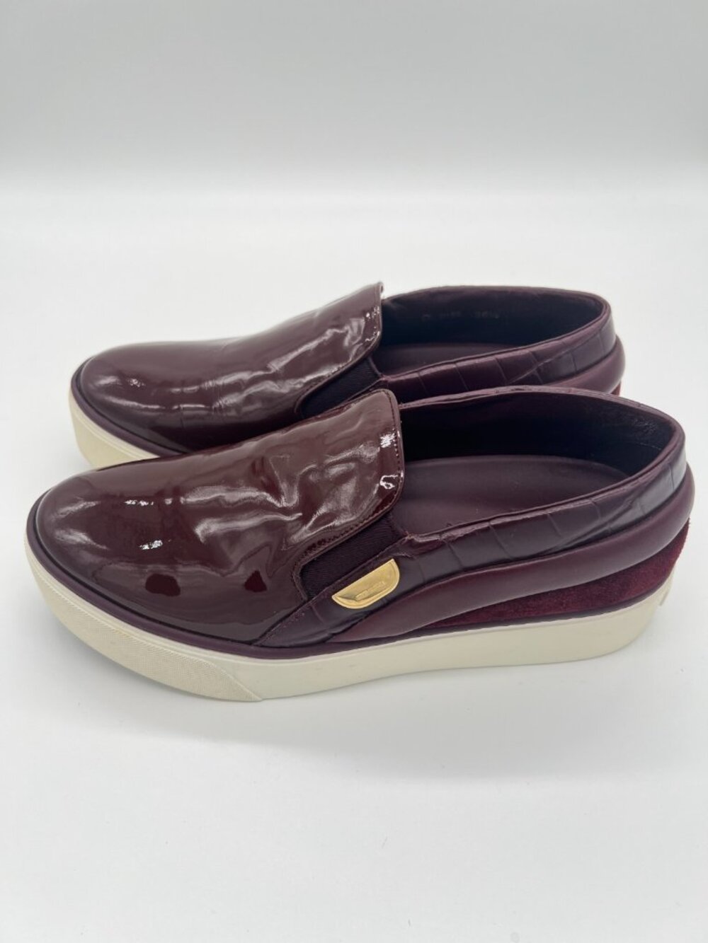 Louis Vuitton -Burgundy Enamel Platform loafers - 24449541 - SIZE 36.5 / 6 - Picture 4 of 11